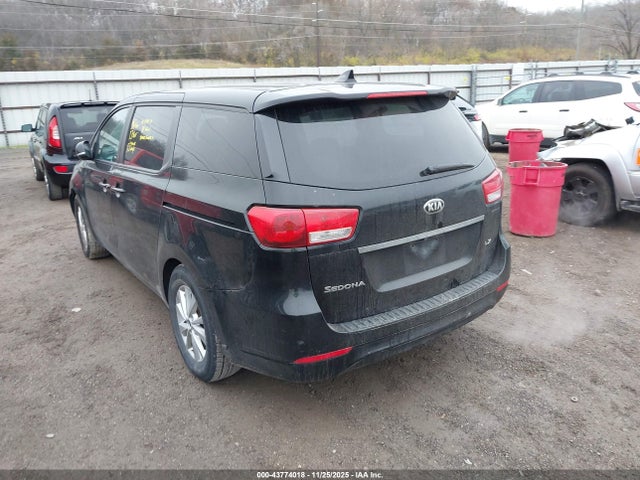 KNDMB5C16H6241244 KIA SEDONA LX