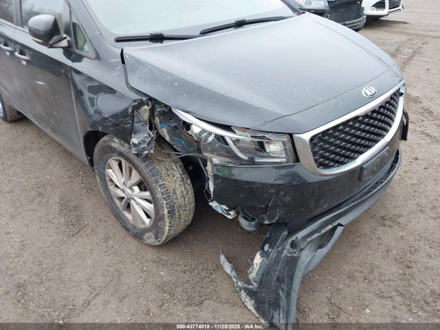 KNDMB5C16H6241244 KIA SEDONA LX