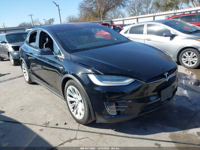 2020 TESLA MODEL X 5YJXCBE26LF302698 Photo 0
