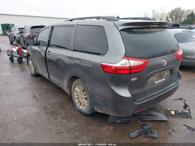 Aukcja sprzedaży 2015 Toyota Sienna Xle 8 Passenger, vin: 5TDYK3DC5FS609741, numer aukcji: 43774071
