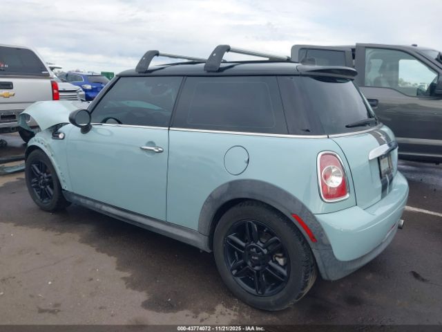 2012 MINI COOPER WMWSU3C55CT264935 Photo 2