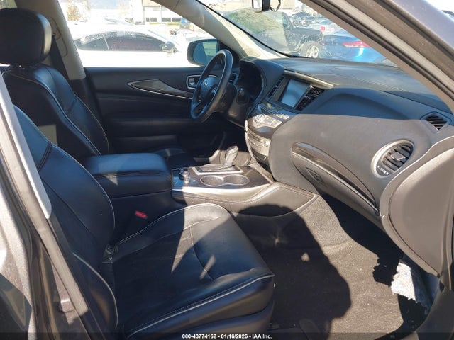 43774162 :رقم المزاد ، 5N1DL0MNXHC530867 vin ، 2017 Infiniti Qx60 مزاد بيع