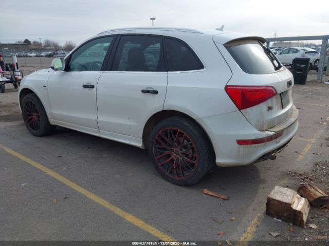 2011 AUDI Q5 WA1DKAFP7BA014880 Photo 2