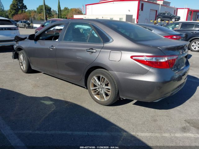 2015 TOYOTA CAMRY 4T1BF1FK0FU945100 Photo 2