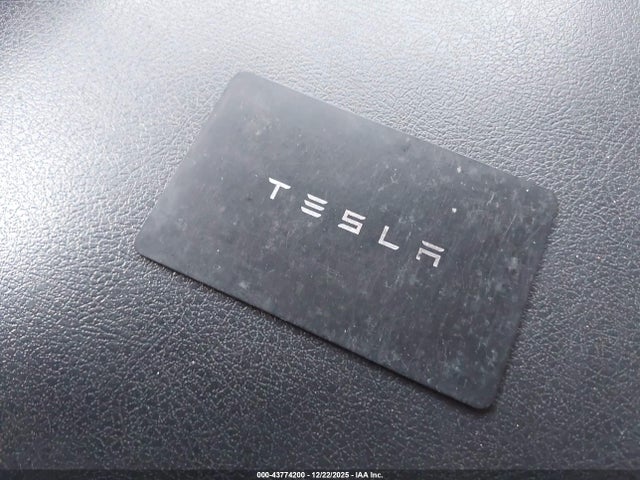 2022 TESLA MODEL Y 7SAYGDEE8NF393039 Photo 10