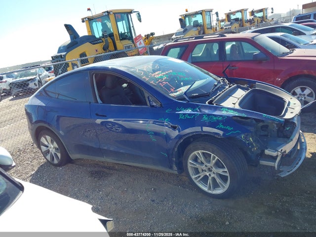 7SAYGDEE8NF393039 Tesla Model Y Long Range Dual Motor All-wheel Drive