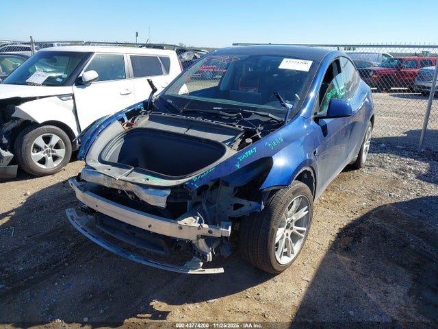 2022 TESLA MODEL Y 7SAYGDEE8NF393039 Photo 1