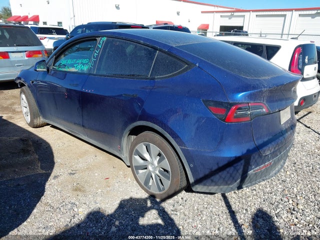 2022 TESLA MODEL Y 7SAYGDEE8NF393039 Photo 2