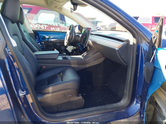 2022 TESLA MODEL Y 7SAYGDEE8NF393039 Photo 4