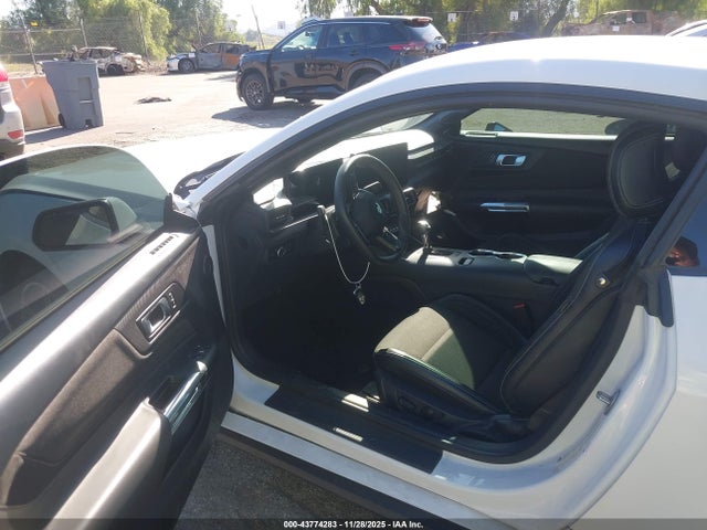 Ford Mustang Ecoboost Fastback 2024 1FA6P8TH6R5126360 Image 5