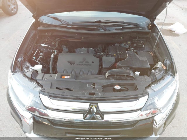 2017 MITSUBISHI OUTLANDER JA4AZ3A37HZ051288 Photo 9