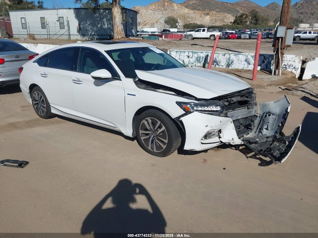 Продажа на аукционе авто 2019 Honda Accord Hybrid Touring, vin: 1HGCV3F90KA018535, номер лота: 43774332