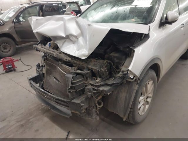 2016 KIA SORENTO 5XYPG4A31GG090113 Photo 5