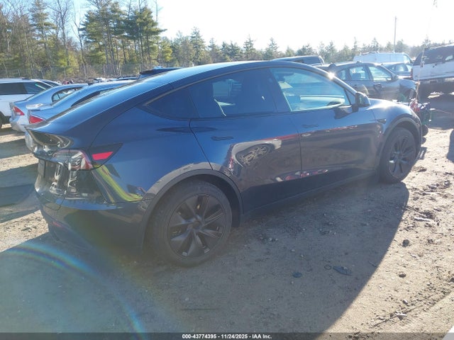 2025 TESLA MODEL Y 7SAYGDEE4SA368096 Photo 3