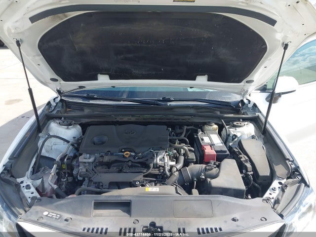4T1B11HK5JU136261 Toyota CAMRY LE