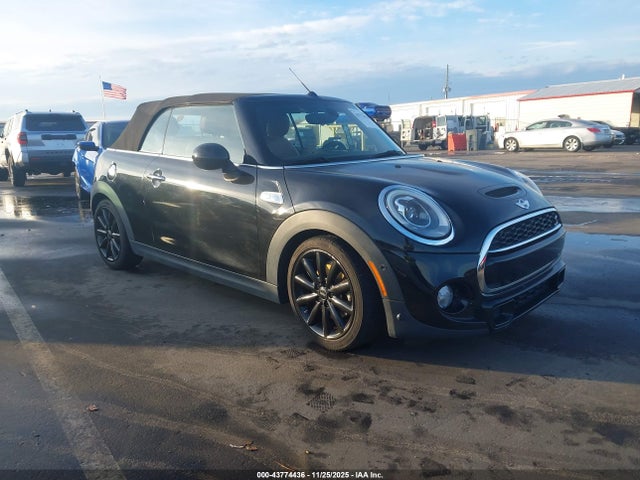 2018 MINI CONVERTIBLE WMWWG9C52J3E38598 Photo 0