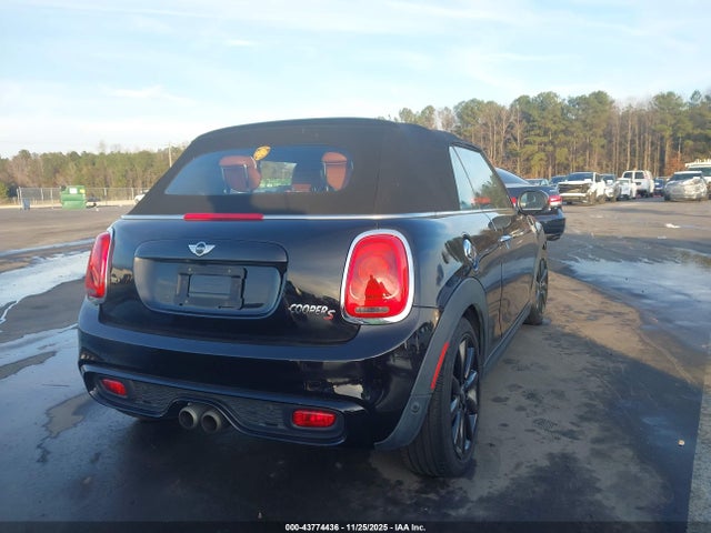 2018 MINI CONVERTIBLE WMWWG9C52J3E38598 Photo 3