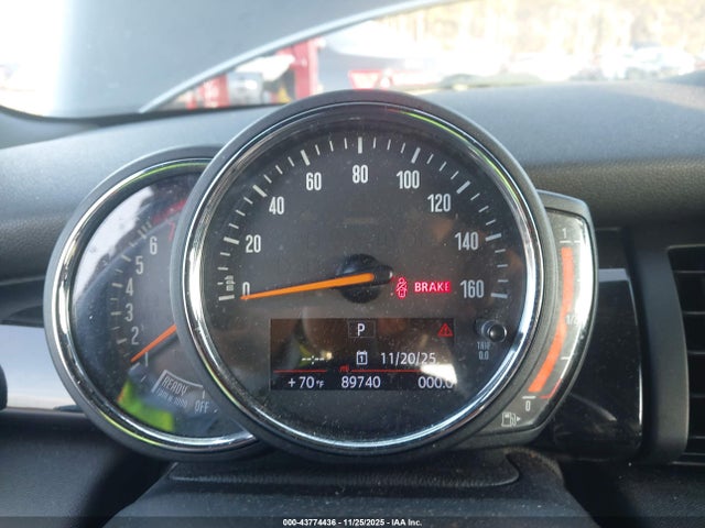 2018 MINI CONVERTIBLE WMWWG9C52J3E38598 Photo 6