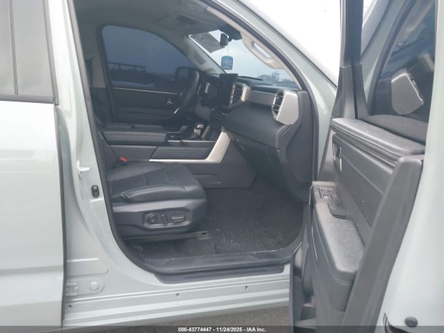 2024 TOYOTA TUNDRA 5TFWA5DB2RX184510 Photo 4