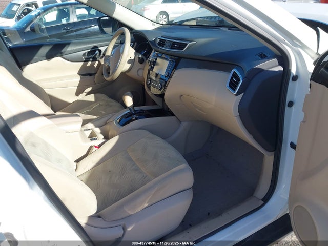 Nissan ROGUE SV 2015 5N1AT2MV8FC781558 Image 5