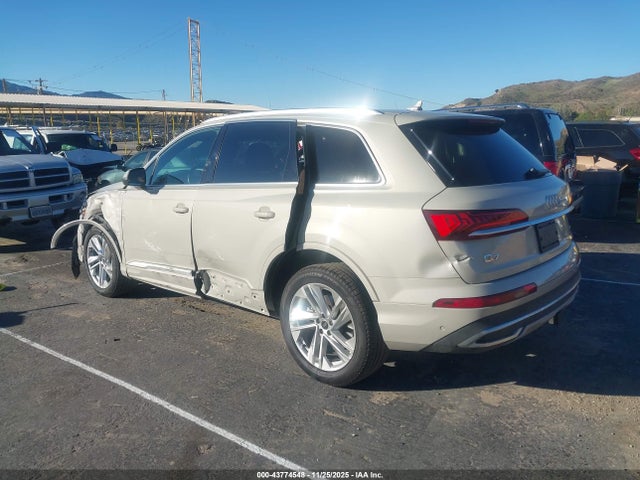 2024 AUDI Q7 WA1LXBF77RD010002 Photo 2