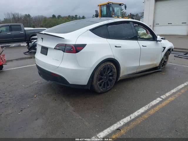 Продажа на аукционе авто 2023 Tesla Model Y Awd/long Range Dual Motor All-wheel Drive, vin: 7SAYGDEE4PA043391, номер лота: 43774569