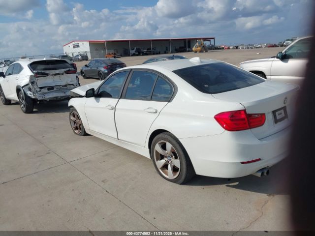 2013 BMW 328I WBA3A5G57DNP21673 Photo 2