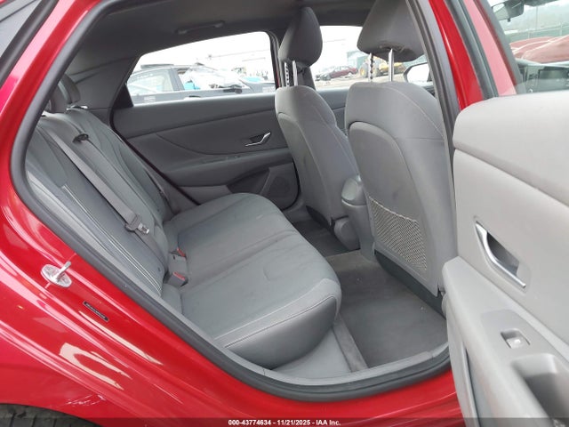 5NPLN4AG3MH043810 Hyundai ELANTRA SEL