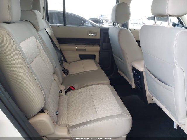 Ford FLEX SEL 2016 2FMGK5C80GBA17036 Image 8