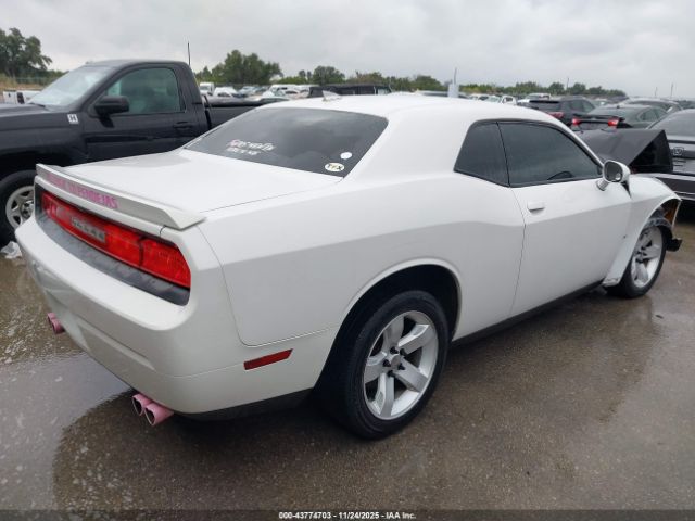 2014 DODGE CHALLENGER 2C3CDYAG7EH214552 Photo 3
