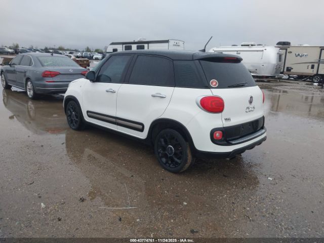 2017 FIAT 500L ZFBCFADH8HZ040189 Photo 2