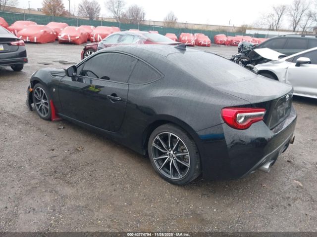 2017 TOYOTA 86 JF1ZNAA10H9706193 Photo 2