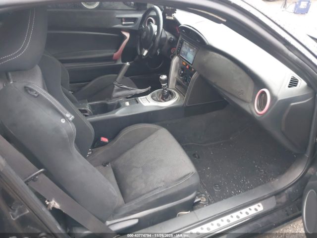 2017 TOYOTA 86 JF1ZNAA10H9706193 Photo 4