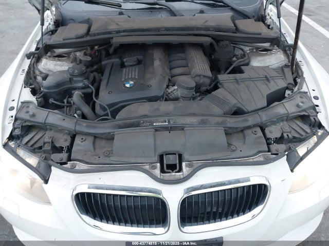 2011 Bmw 328i მანქანა იყიდება აუქციონზე, vin: WBADW7C55BE545226, აუქციონის ნომერი: 43774815