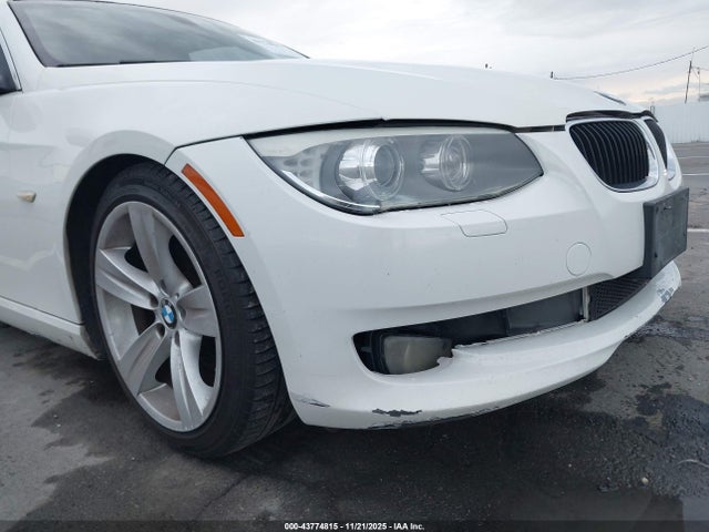 2011 Bmw 328i მანქანა იყიდება აუქციონზე, vin: WBADW7C55BE545226, აუქციონის ნომერი: 43774815