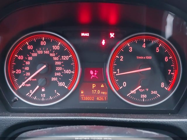 2011 Bmw 328i მანქანა იყიდება აუქციონზე, vin: WBADW7C55BE545226, აუქციონის ნომერი: 43774815