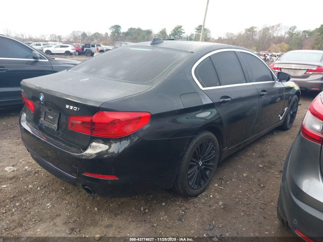 2019 BMW 530I WBAJA7C56KWW37845 Photo 3