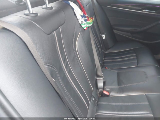 2019 BMW 530I WBAJA7C56KWW37845 Photo 7