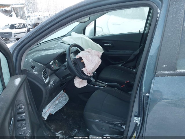 2022 CHEVROLET TRAX KL7CJNSM2NB543494 Photo 4