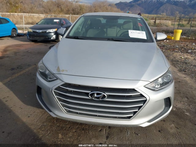 Hyundai ELANTRA SE 2017 5NPD74LF9HH201544 Image 12
