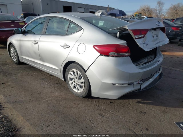 Hyundai ELANTRA SE 2017 5NPD74LF9HH201544 Image 3