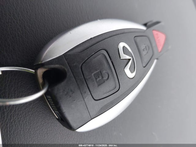 2017 INFINITI QX30 SJKCH5CP9HA020293 Photo 10