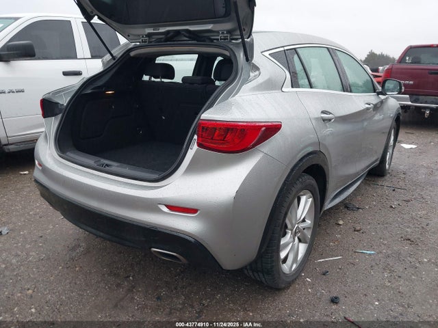 2017 INFINITI QX30 SJKCH5CP9HA020293 Photo 3