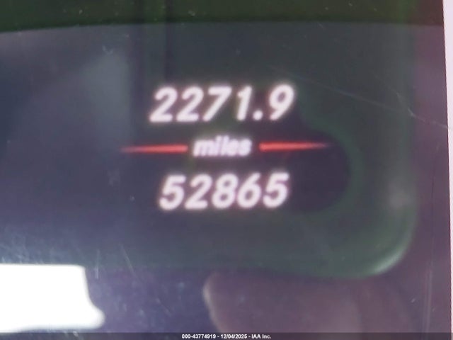 2017 MERCEDES-BENZ AMG C 63 WDDWJ8HB5HF428270 Photo 6