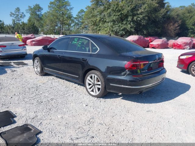 2017 VOLKSWAGEN PASSAT 1VWCT7A37HC077865 Photo 2