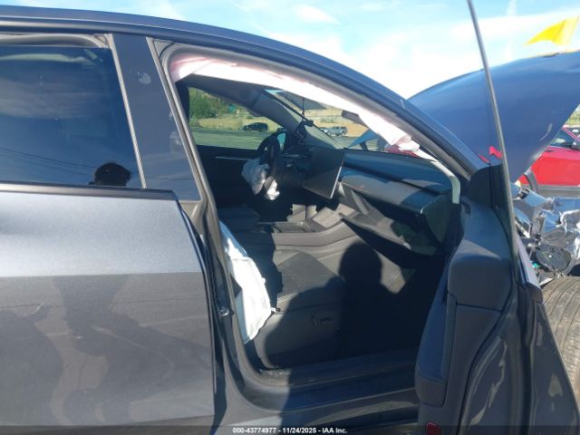 2024 TESLA MODEL Y 7SAYGDEE0RA216715 Photo 4