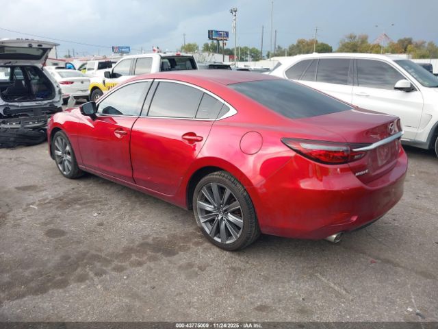 2018 MAZDA MAZDA6 JM1GL1VM8J1332853 Photo 2