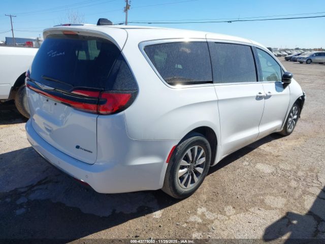 2024 CHRYSLER PACIFICA HYBRID 2C4RC1S76RR117955 Photo 3
