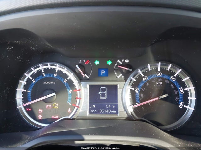 JTEBU5JR3K5647825 Toyota 4RUNNER SR5