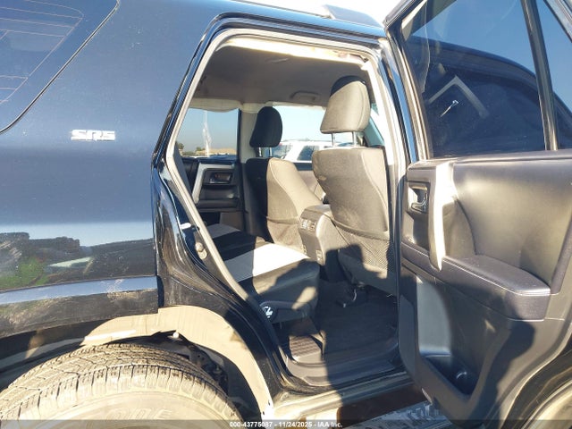 JTEBU5JR3K5647825 Toyota 4RUNNER SR5